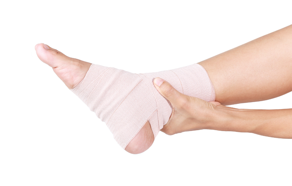 17 possible causes of a swollen foot and ankle