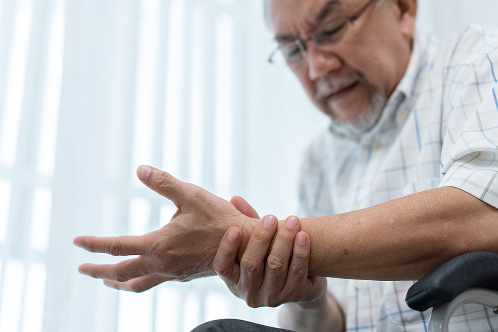 Try these 5 PT exercises to relieve wrist pain from typing